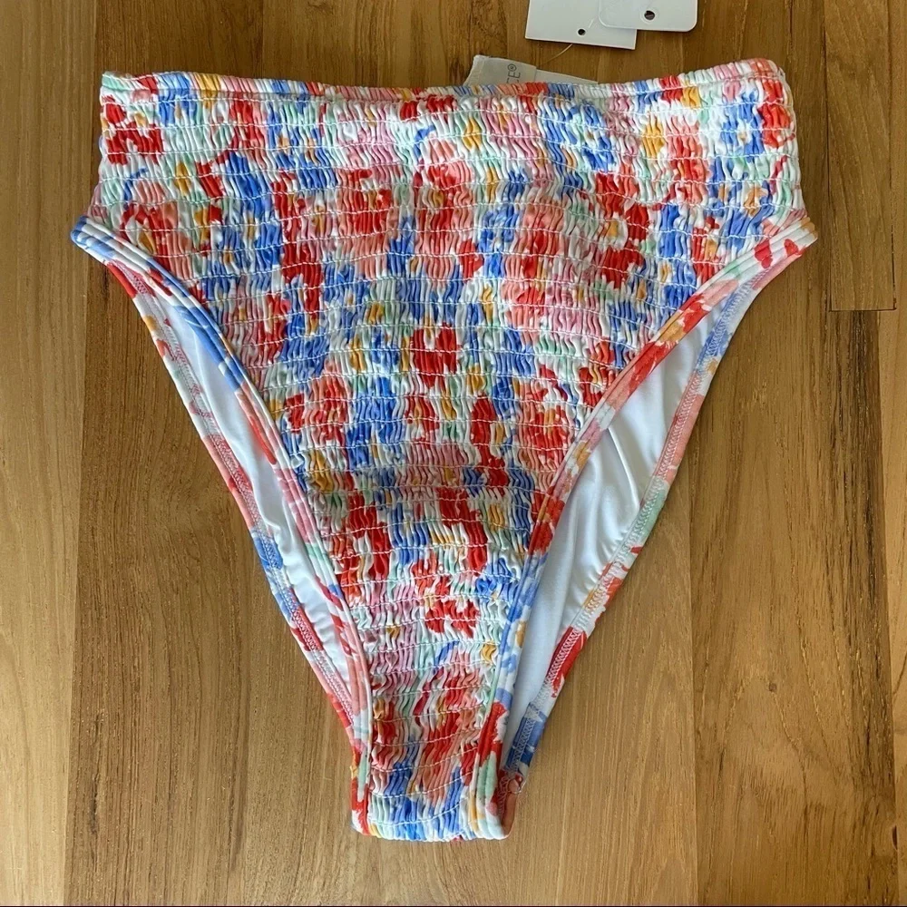 NWT 2-Piece L*Space Izzy Top & Barlette Bottom in Flower Forever - Picture 11 of 15